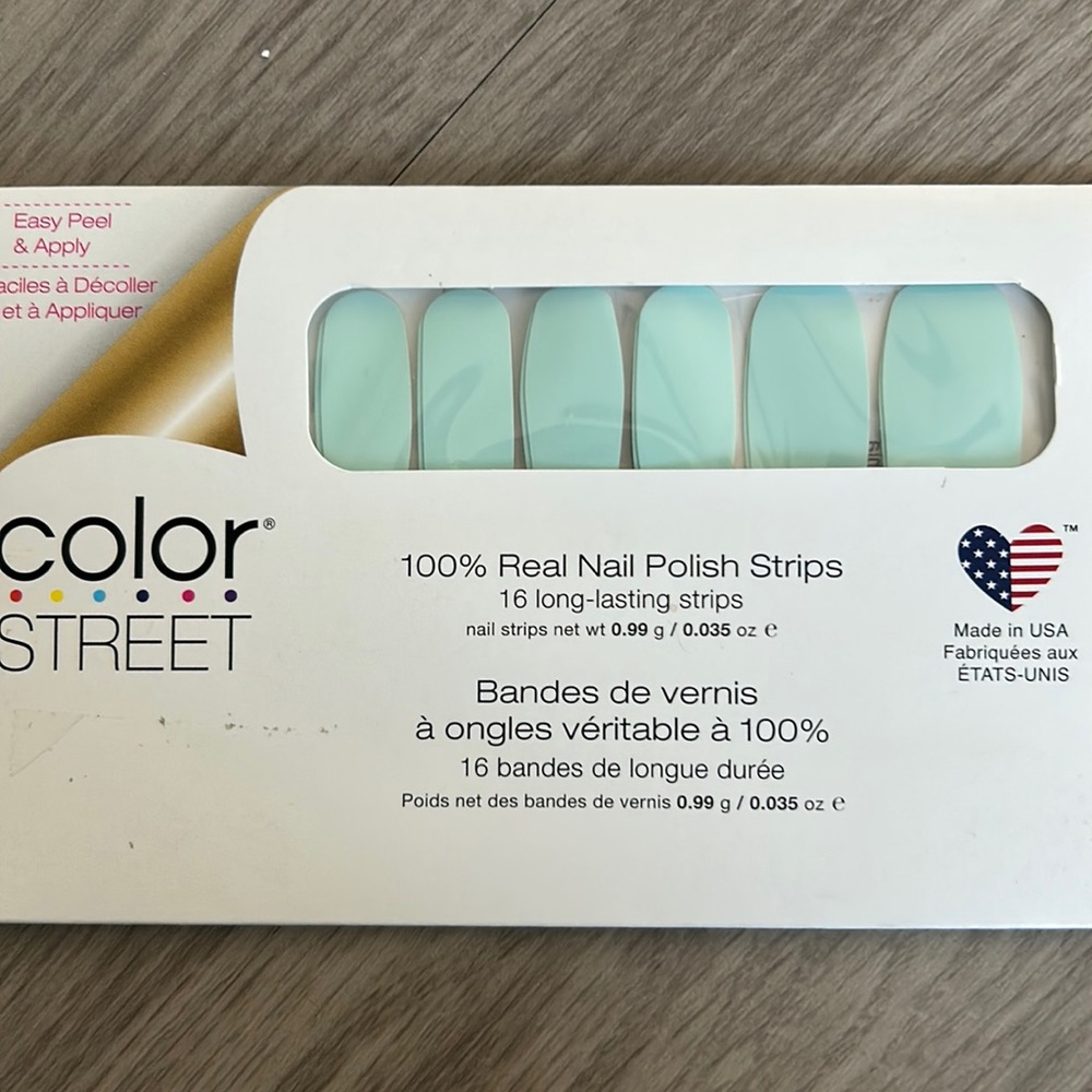 Blue press on nails